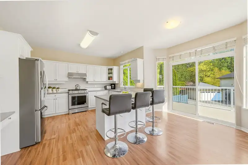 23800 KANAKA WAY - photo 4 of 30