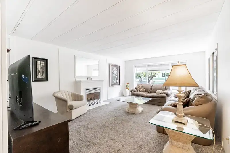 5 13650 80 AVENUE - photo 1 of 30