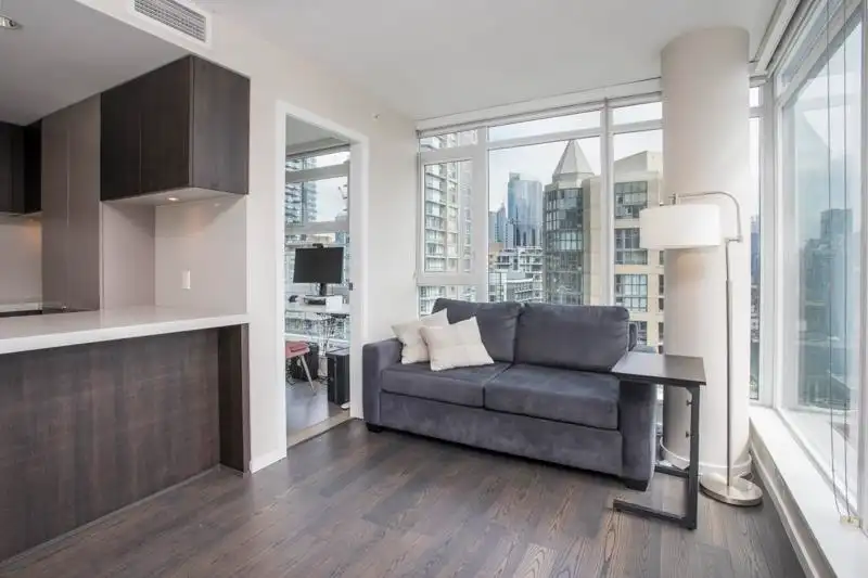 1805 1351 CONTINENTAL STREET - photo 3 of 32