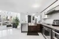 1106 HORNBY STREET - thumbnail 9