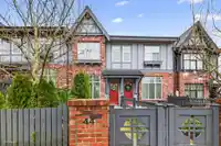 44 3552 VICTORIA DRIVE - thumbnail 1