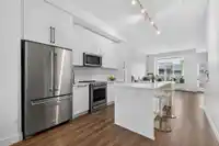 44 3552 VICTORIA DRIVE - thumbnail 2