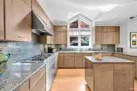 2722 W 31ST AVENUE - thumbnail 12