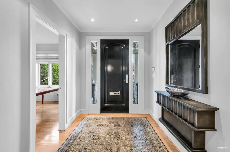 2722 W 31ST AVENUE - photo 3 of 33