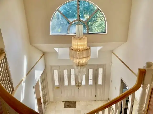 469 W 40 AVENUE - photo 2 of 29