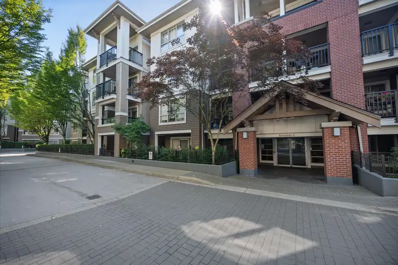 C207 8929 202 STREET - photo 1 of 32