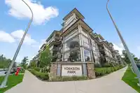 515 8526 202B STREET - thumbnail 1