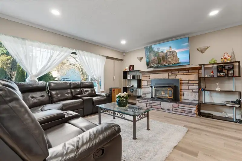 3174 268 STREET - photo 4 of 35