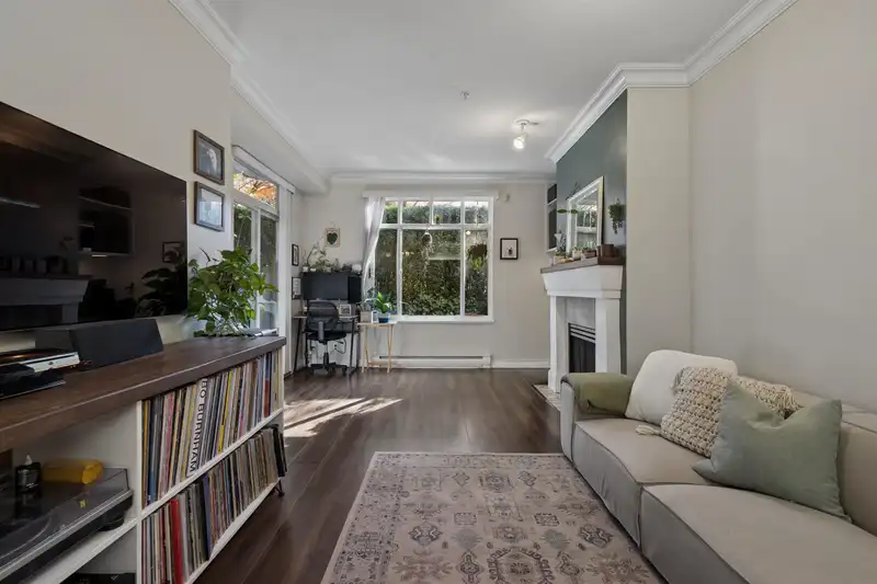 101 1675 W 10TH AVENUE - photo 3 of 25