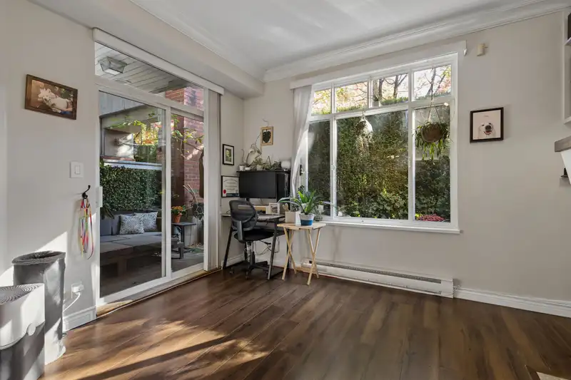 101 1675 W 10TH AVENUE - photo 4 of 25