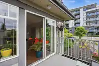 203 W 6TH STREET - thumbnail 32