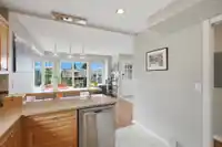 203 W 6TH STREET - thumbnail 8
