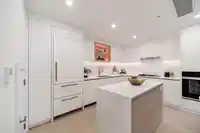 208 918 W 32ND STREET - thumbnail 17