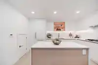 208 918 W 32ND STREET - thumbnail 18
