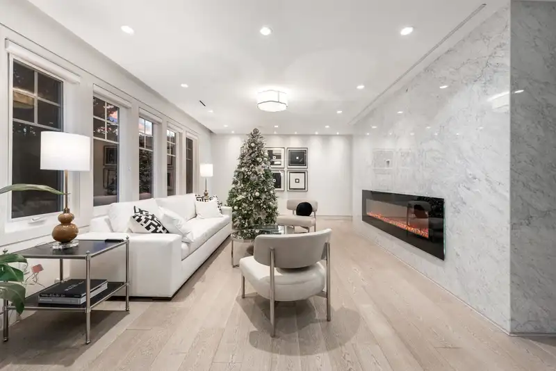 1407 W 33RD AVENUE - photo 4 of 40
