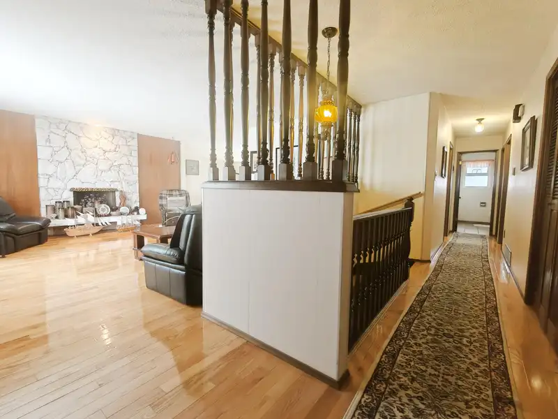 4829 COLBROOK COURT - photo 3 of 30