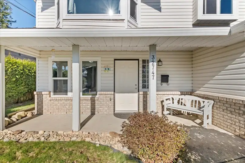 32747 MCRAE AVENUE - photo 4 of 40