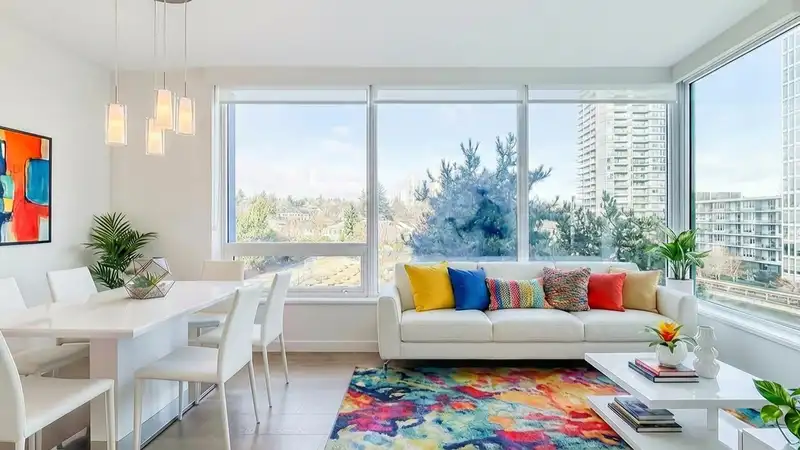 505 8189 CAMBIE STREET - photo 1 of 18