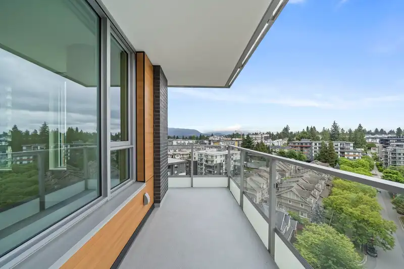 1204 567 EMERSON STREET - photo 3 of 32