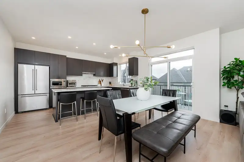 59 3500 BURKE VILLAGE PROMENADE - photo 1 of 40