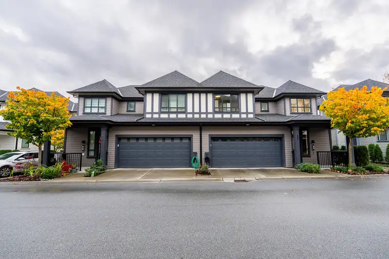 59 3500 BURKE VILLAGE PROMENADE - photo 3 of 40