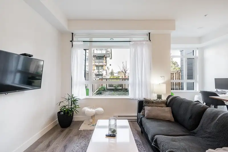 105 22575 BROWN AVENUE - photo 4 of 31