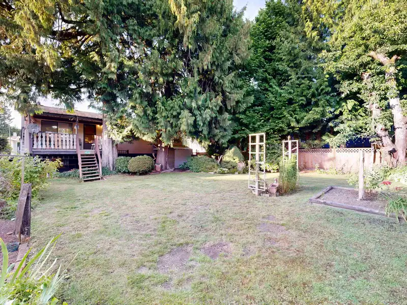 11546 71A AVENUE - photo 4 of 4