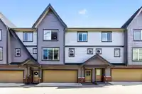 65 8217 204B STREET - thumbnail 1