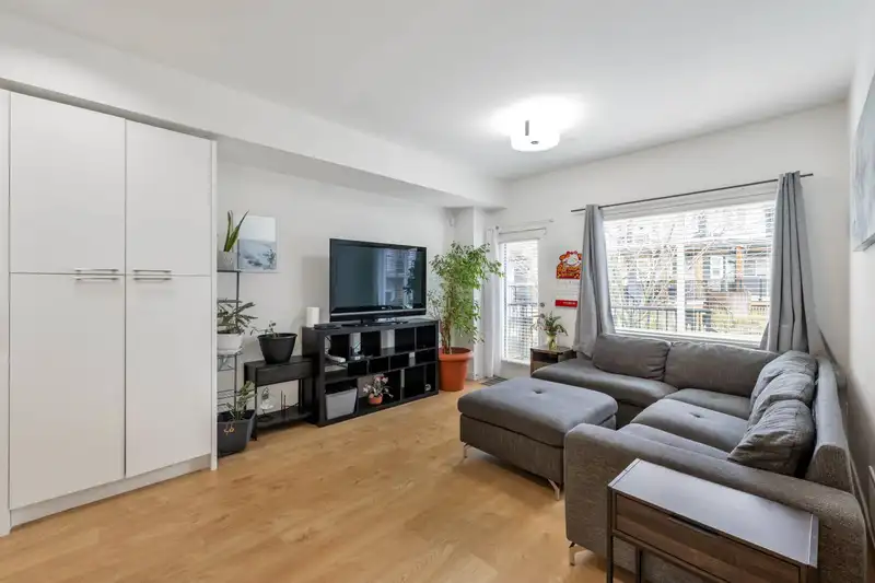 22 22810 113 AVENUE - photo 4 of 35