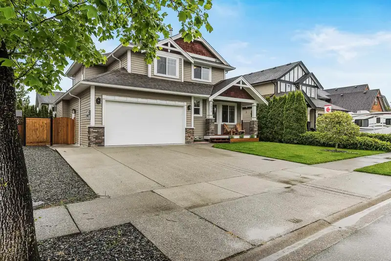 2872 CAMBIE STREET - photo 2 of 37