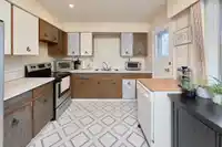 4086/ 4088 LISTER COURT - thumbnail 9