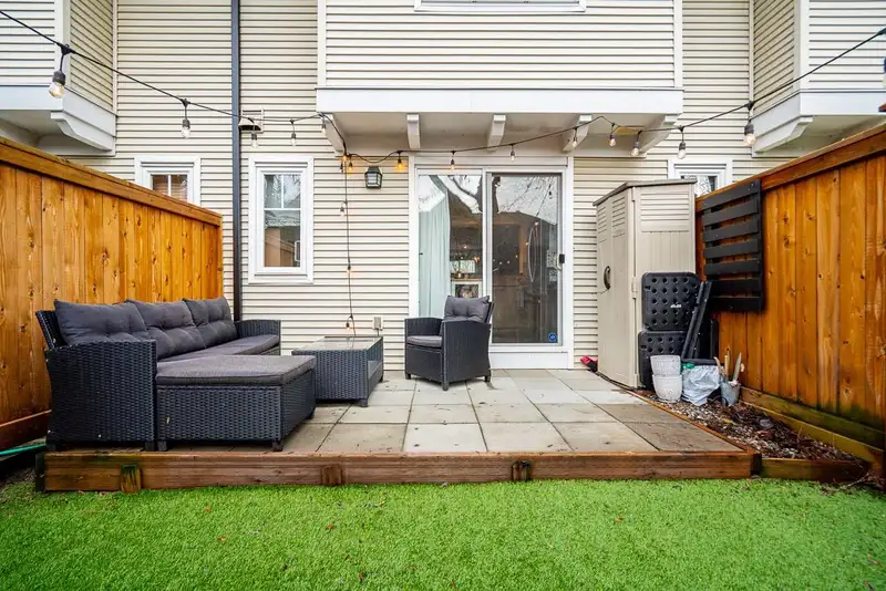 18 20540 66 AVENUE - photo 3 of 35
