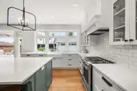 15682 THRIFT AVENUE - thumbnail 12