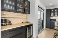 27 2891 MONTROSE AVENUE - thumbnail 16