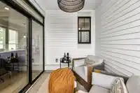 27 2891 MONTROSE AVENUE - thumbnail 18