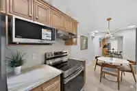 202 5639 HAMPTON PLACE - thumbnail 11