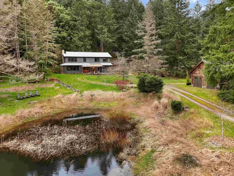 594 HORTON BAY ROAD - photo 1 of 40