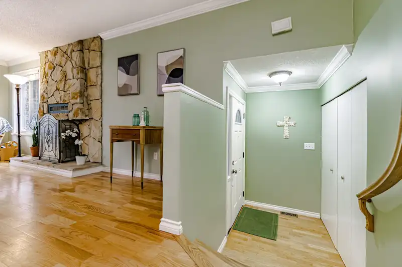 1265 LYNWOOD AVENUE - photo 3 of 40
