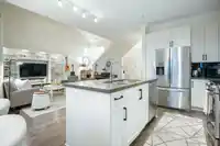 56 4967 220 STREET - thumbnail 11