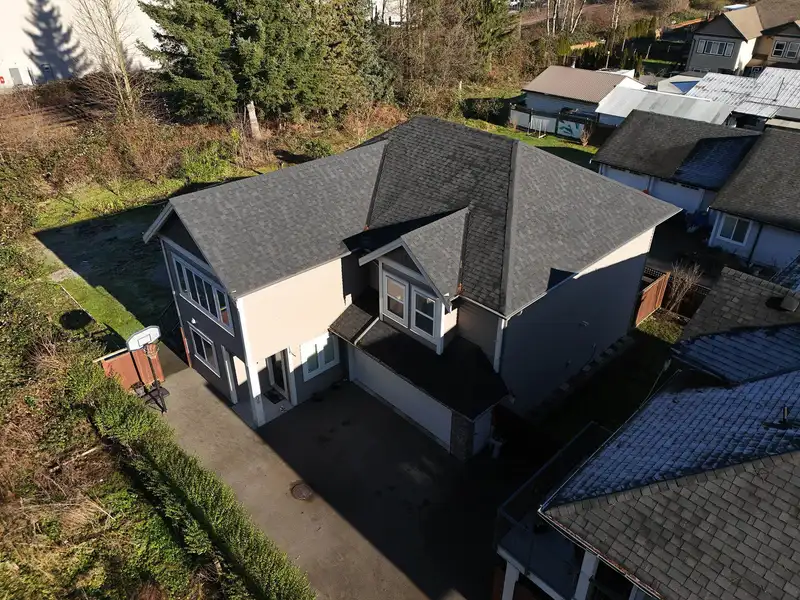 2 20209 98A AVENUE - photo 4 of 33