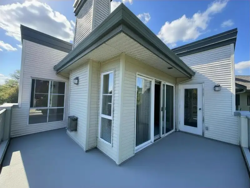 410 20110 MICHAUD CRESCENT - photo 2 of 22