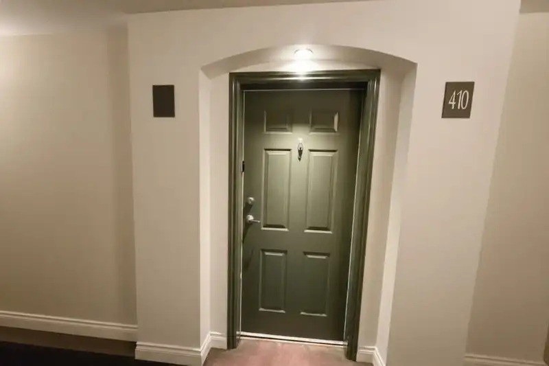 410 20110 MICHAUD CRESCENT - photo 3 of 22