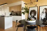 316 310 SALTER STREET - thumbnail 1