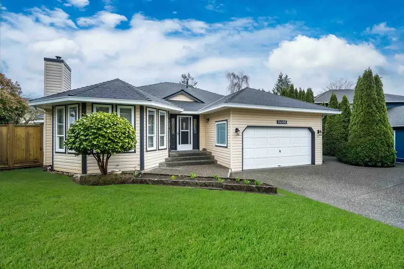 14086 17 AVENUE - photo 1 of 27