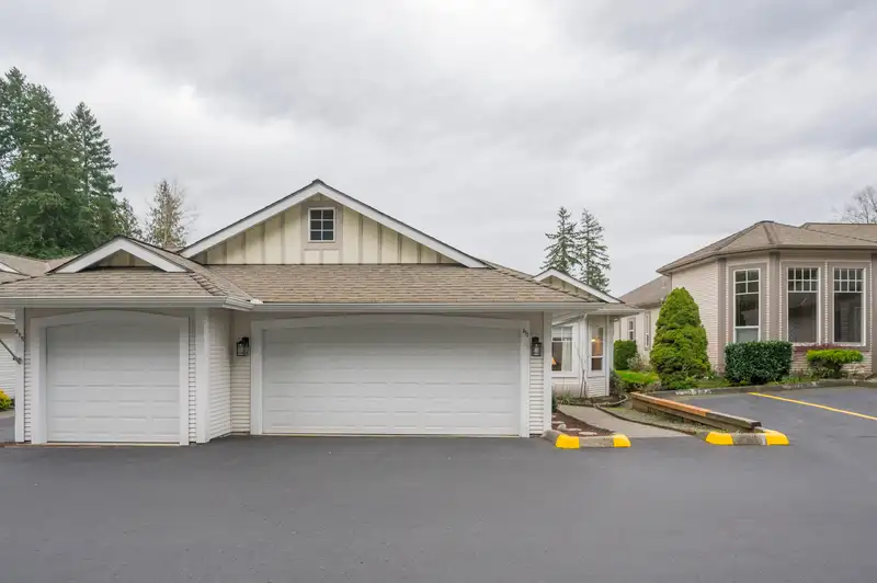 313 20655 88 AVENUE - photo 3 of 37