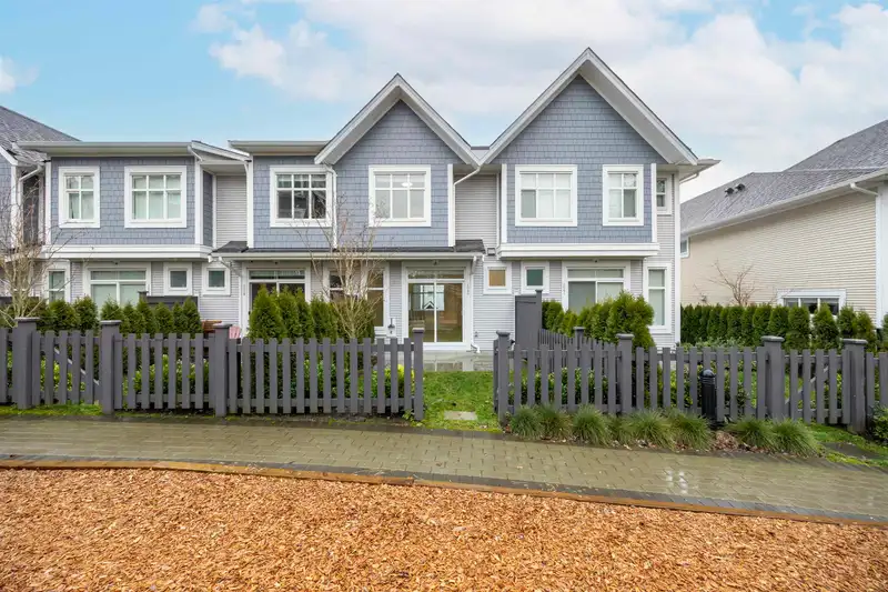 1060 11280 PAZARENA PLACE - photo 1 of 26