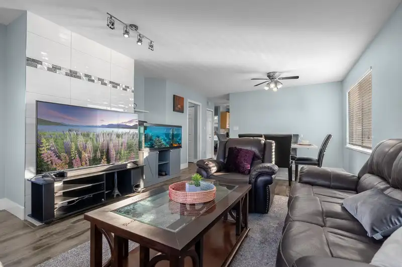 17 3070 TOWNLINE ROAD - photo 3 of 28