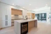 107 551 W 28TH AVENUE - thumbnail 1