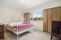 5392 MAPLE CRESCENT - thumbnail 13