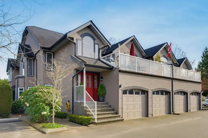 16 4740 221 STREET - photo 3 of 40